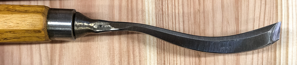 bent carving gouge